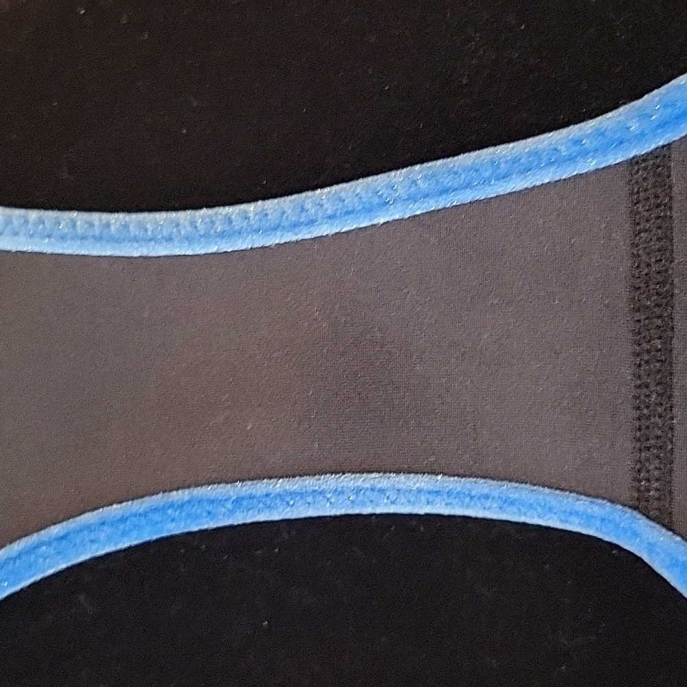 Triangl Neoprene Zodiac Velvet Bikini - Picture 14 of 16